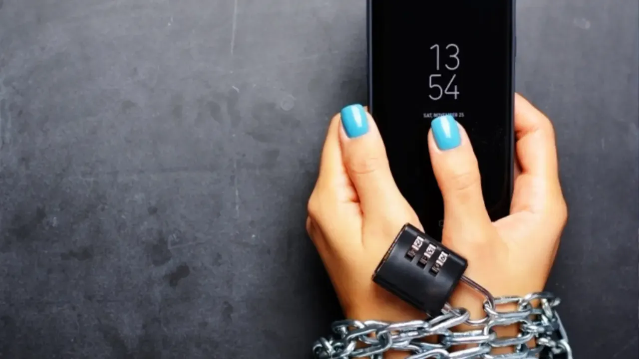 Dijital Minimalizm Teknoloji Kullanımında Sadeleşme ve Dikkat Dağınıklığını Azaltma Dijital Minimalizm Teknoloji Kullanımında Sadeleşme ve Dikkat Dağınıklığını Azaltma